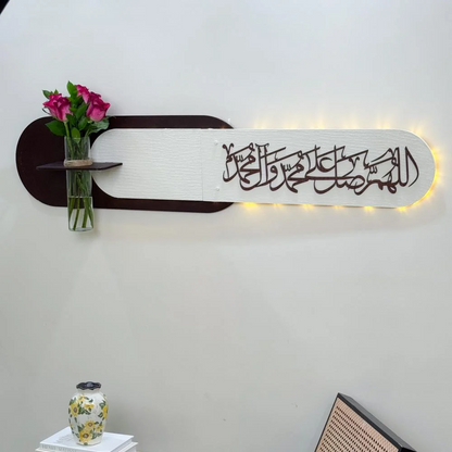 Wall decor and vase + unique phrase